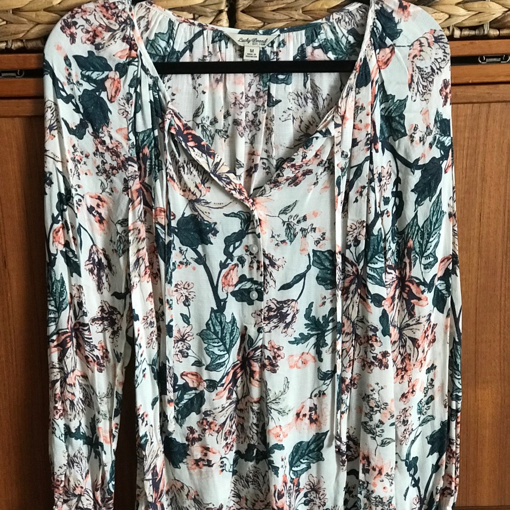 Luckybrand button down top size medium